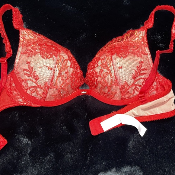 32B/M Vs Victoria’s Secret Embellished Red Crystal Seduction Bra Garter 2PC set - Picture 9 of 14